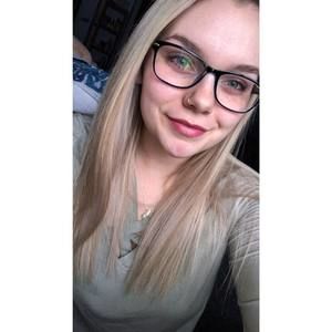 Meet your Posher, Mikayla